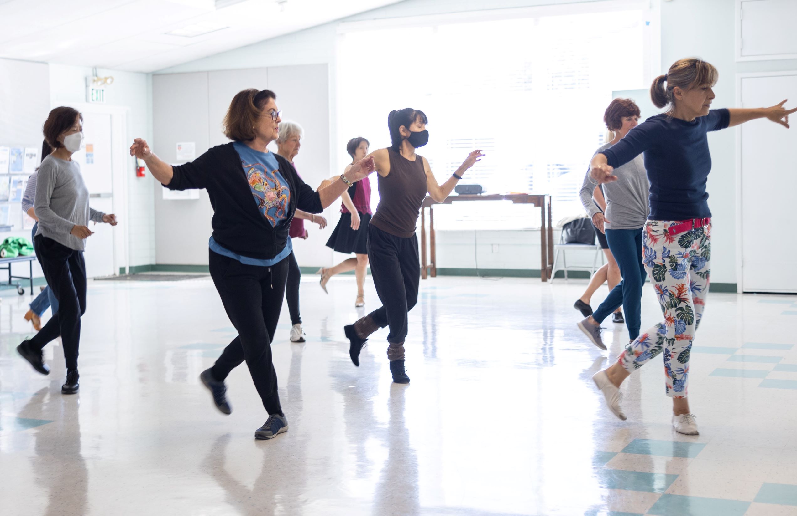 adult latin dance class group dancing