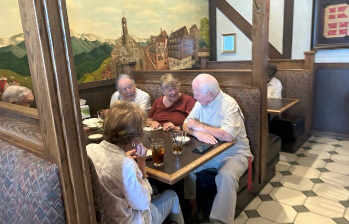Hiller Aviation Museum - At lunch